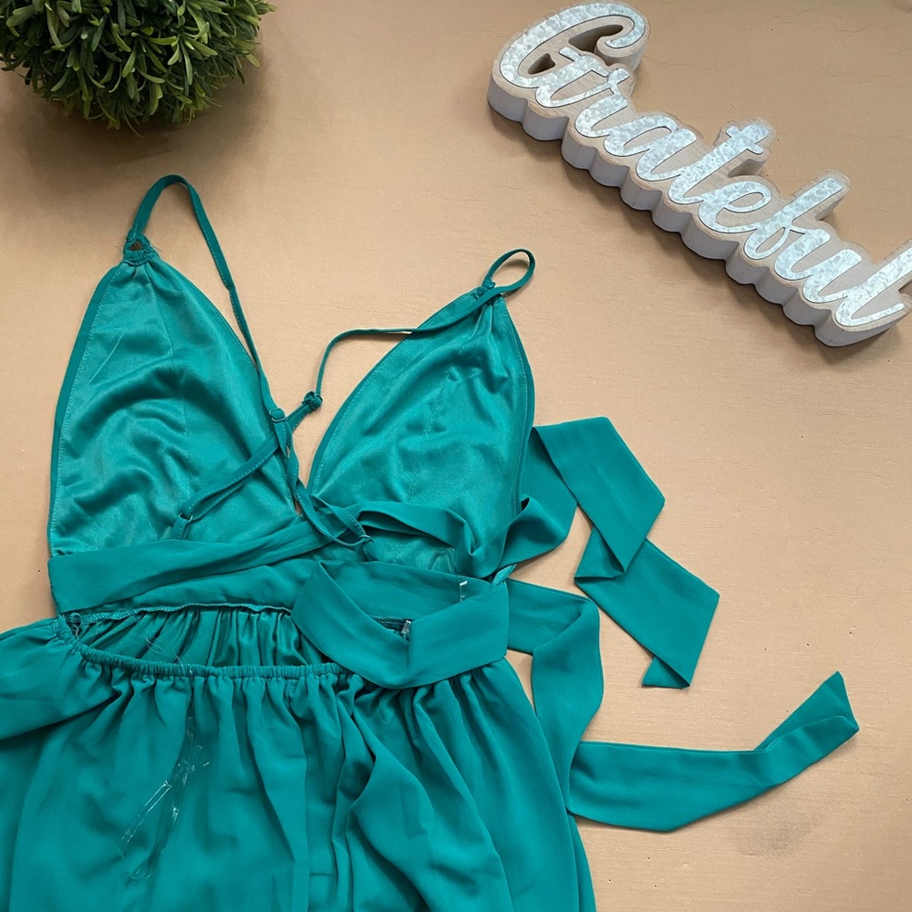 Green mind code dress - Picture 2 of 4